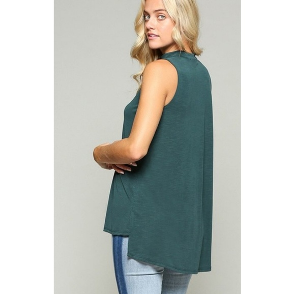 FINAL SALE 🆕🌿CRISS CROSS HALTER TOP🌿 - Picture 4 of 9